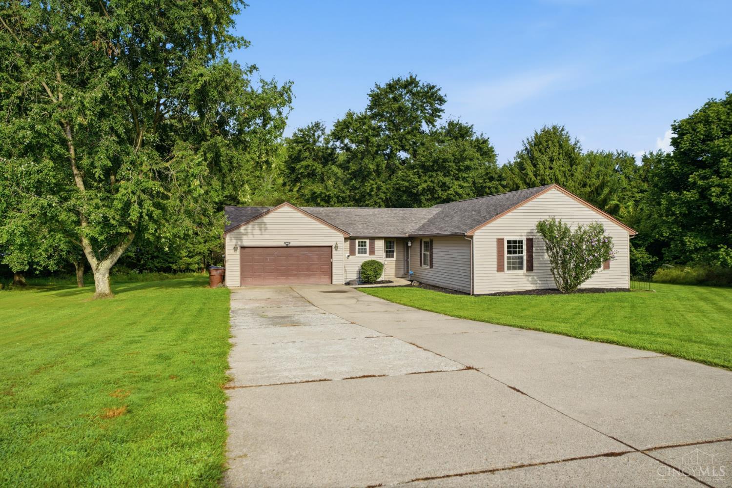 3051 Bachelier Road Amelia, OH 45102 - Photo 6 of 38 Gallery Image 6