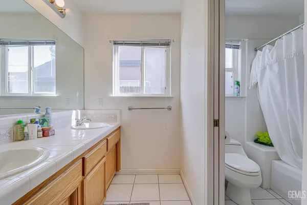 $460,000 | Undisclosed Address, Bakersfield, CA 93313