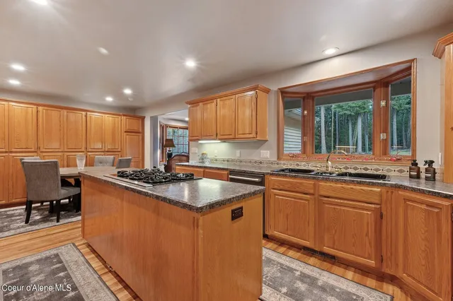 $1,100,000 | 63 Reinoehl Road, Kingston, ID 83839