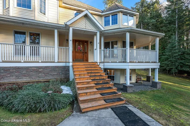 $1,100,000 | 63 Reinoehl Road, Kingston, ID 83839