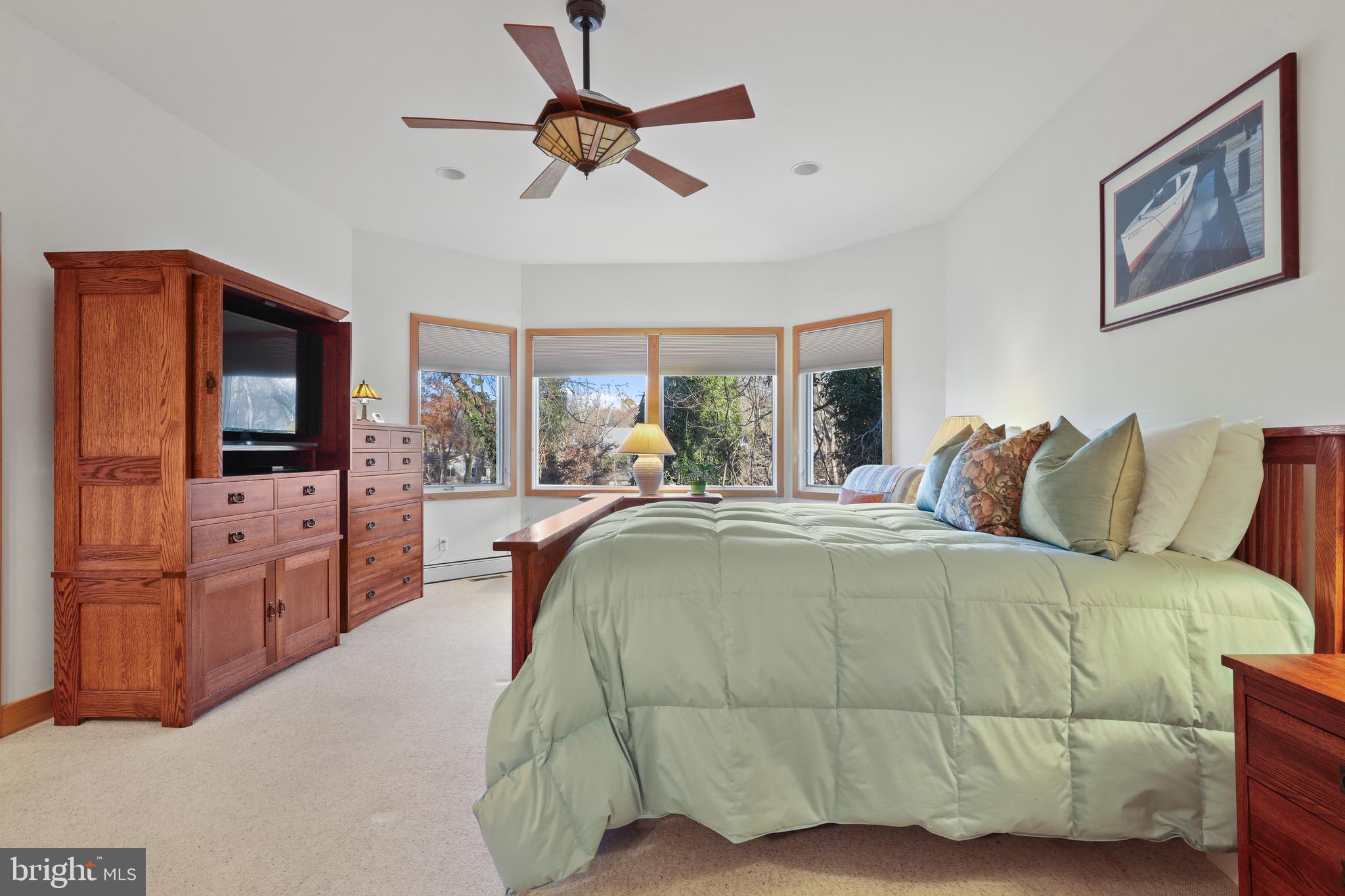 1501 Severncroft Road Annapolis, MD 21409 - Photo 13 of 24 Main Level Primary Bedroom