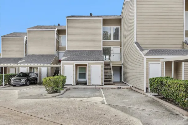 $1,750 | 50 April Point Drive South, Unit 50, Conroe, TX 77356