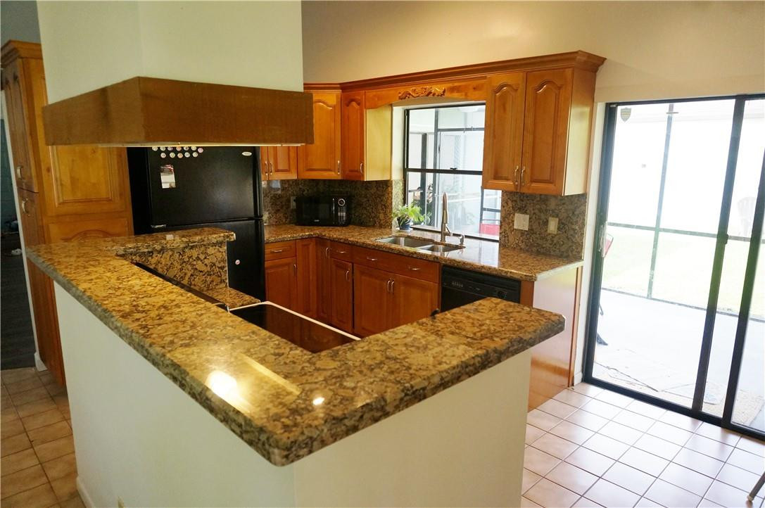 21392 Summertrace Circle Boca Raton, FL 33428 - Photo 13 of 52 Photo 13