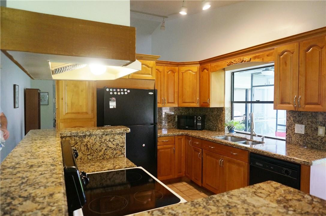 21392 Summertrace Circle Boca Raton, FL 33428 - Photo 15 of 52 Photo 15