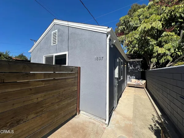 $2,795 | 1807 Meadowbrook Road, Altadena, CA 91001