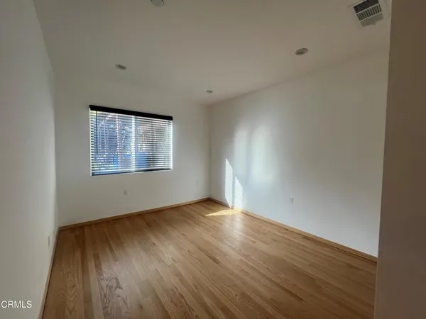 $2,795 | 1807 Meadowbrook Road, Altadena, CA 91001