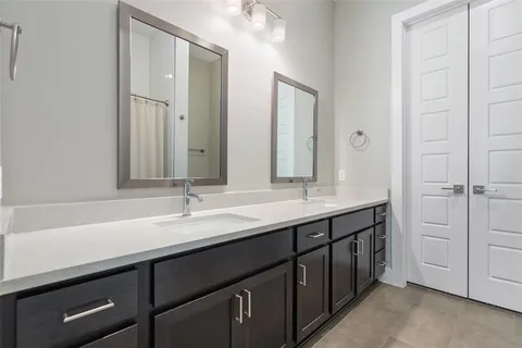 $3,500 | 4501 Jackson Avenue, Unit 5204, Austin, TX 78731