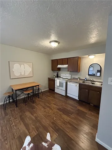 $775 | 3900 Old College Road, Unit 28, Bryan, TX 77801