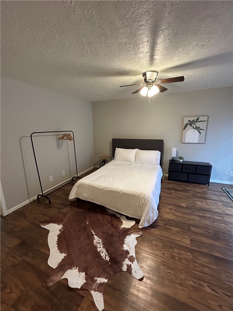 3900 Old College Road, Unit 28 Bryan, TX 77801 - Photo 5 of 11