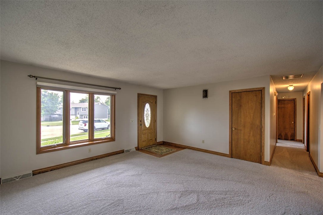 147 Fenway Drive Decatur, IL 62521 - Photo 8 of 32