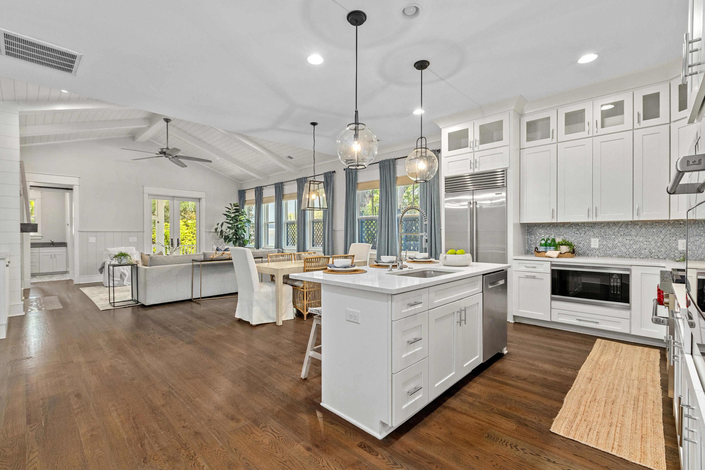 753 McCants Drive Mount Pleasant, SC 29464 - Photo 4 of 45 753McCantsDr-CasaVerdeMediaLLC6