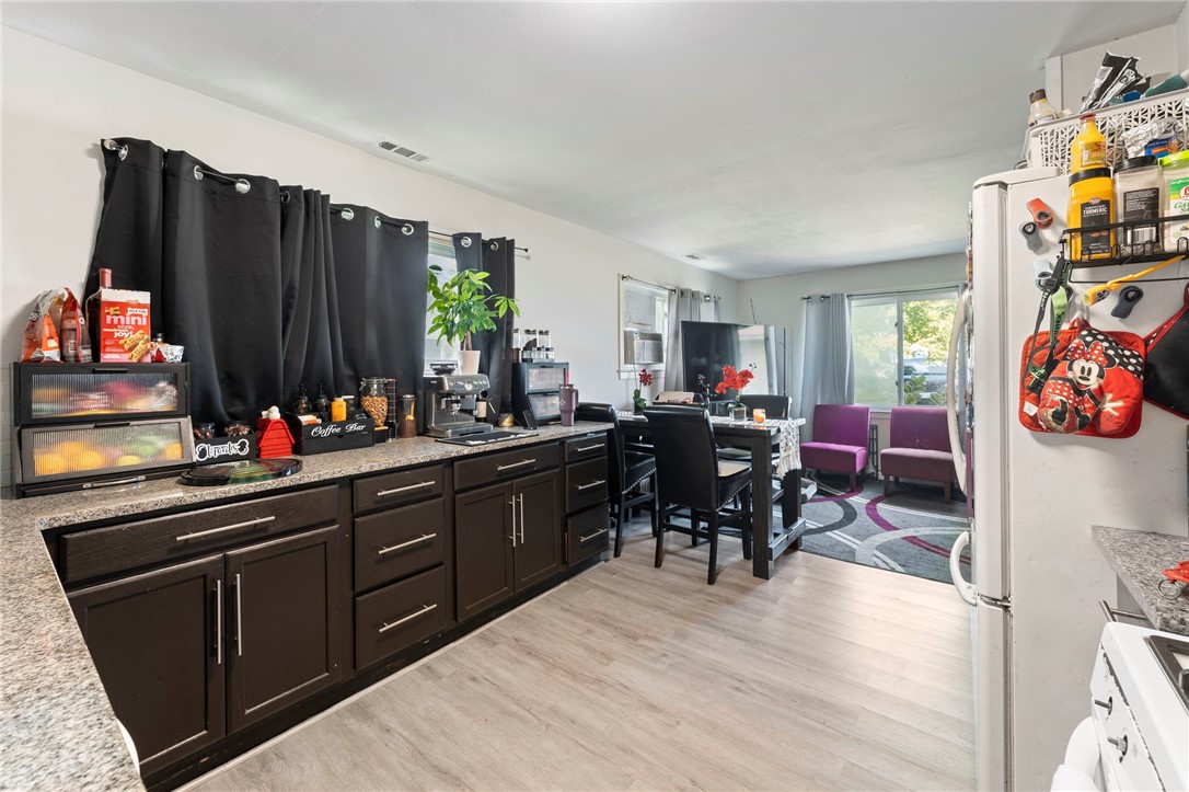 13 Woolsey Road Middletown, RI 02842 - Photo 5 of 29