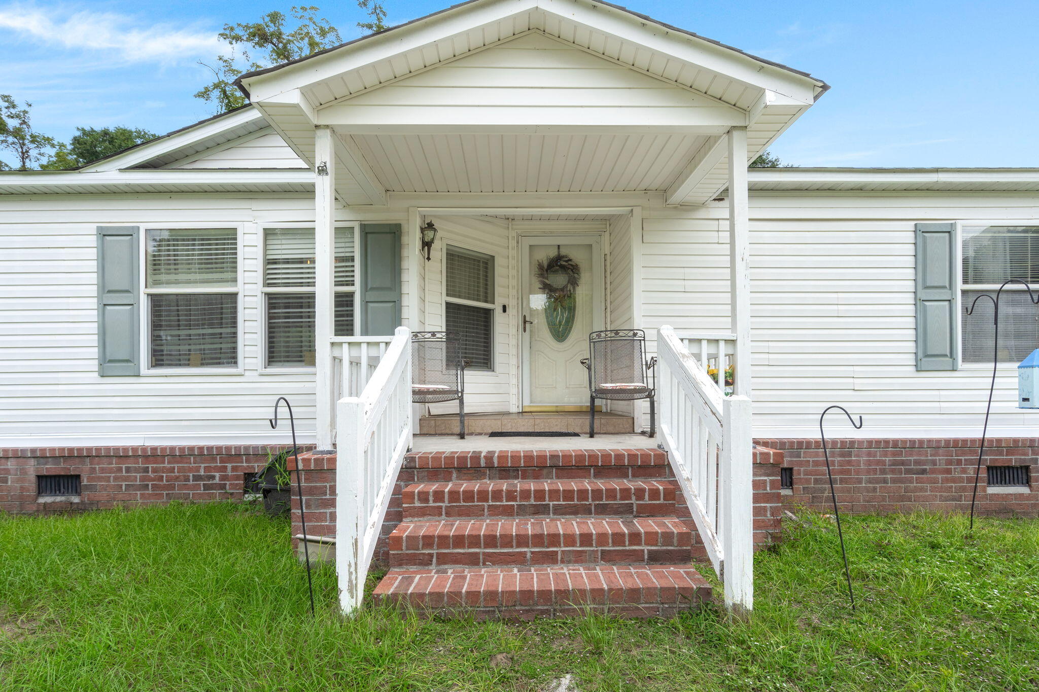 2704 Hamlin Road Mount Pleasant, SC 29466 - Photo 4 of 29 4