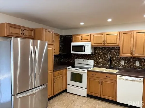$144,900 | 901 Rosewood Drive, Peru, IN 46970