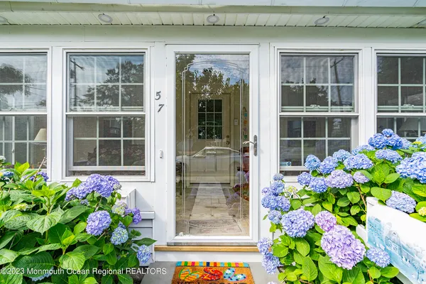 $3,200 | 57 Ocean Avenue, Manasquan, NJ 08736