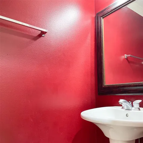 $2,400 | 2606 Sun Flare Lane, Pearland, TX 77584