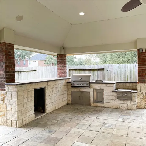 $2,400 | 2606 Sun Flare Lane, Pearland, TX 77584