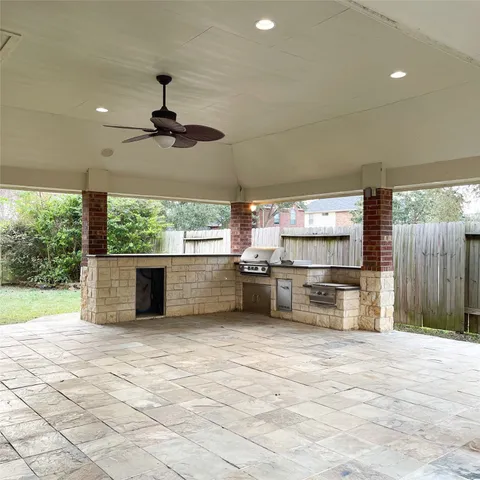 $2,400 | 2606 Sun Flare Lane, Pearland, TX 77584
