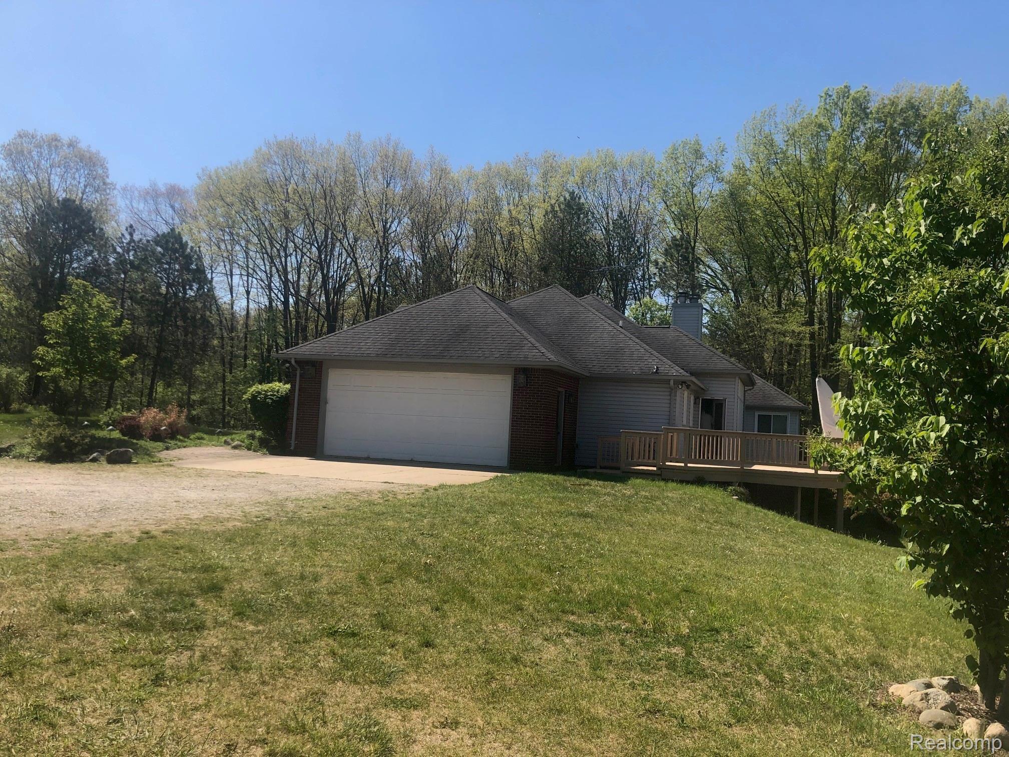 3138 Hodges Road Dryden, MI 48428 - Photo 7 of 51 IMG_1736.jpg