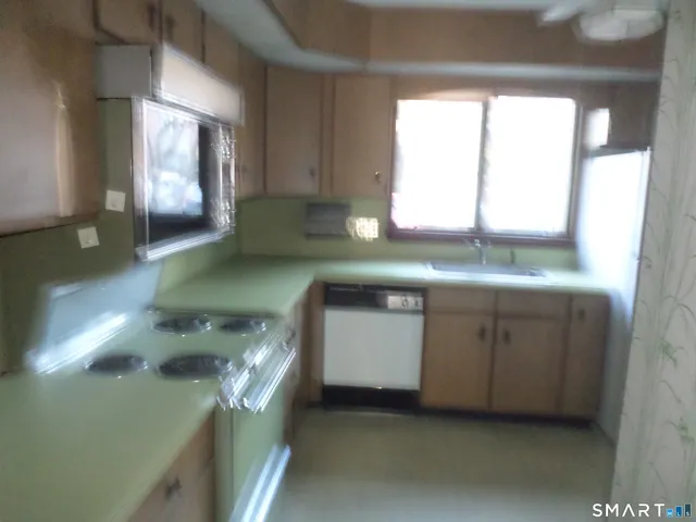 $375,000 | 1165 Whitney Avenue, Unit 1165, Hamden, CT 06517