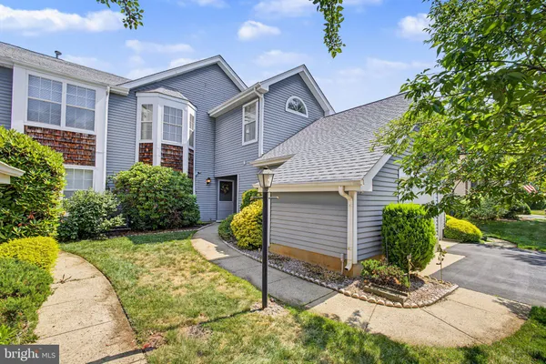 $345,000 | 13C Ashbourne Drive, Unit A, Monroe Township, NJ 08831