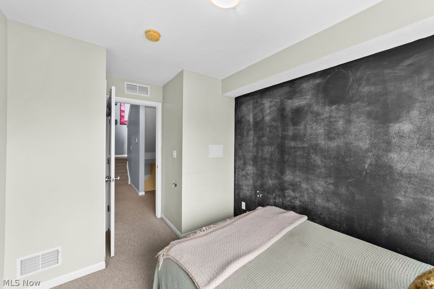 2575 West 9th Street Cleveland, OH 44113 - Photo 23 of 32