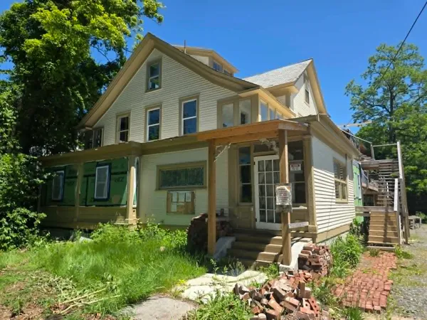 $495,000 | 33 Oak Street, Brattleboro, VT 05301