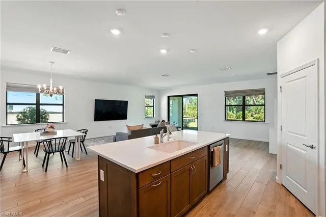 $575,000 | 2003 Don Benito Way, Naples, FL 34120