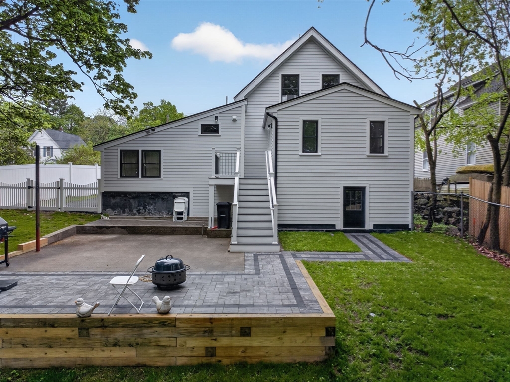 52 High Street Hudson, MA 01749 - Photo 2 of 31 Gallery Image 2