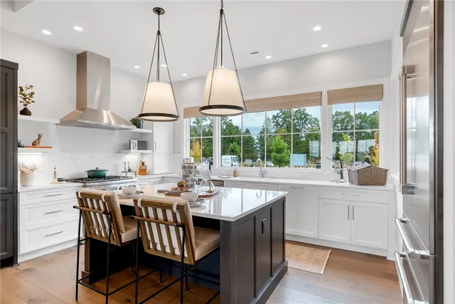 $1,350,000 | 101 Spring Cove Way, Six Mile, SC 29682