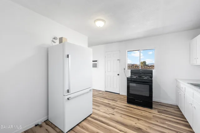 $250,000 | 8443 Dogbane Avenue, California City, CA 93505