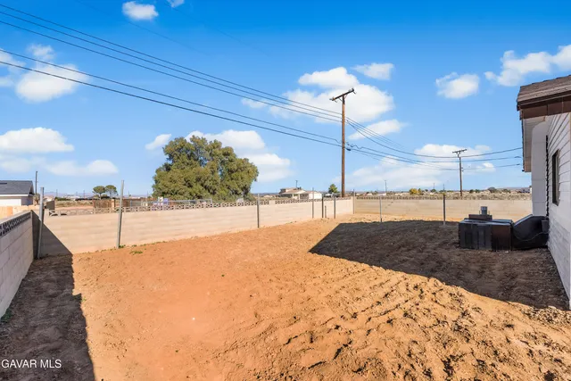 $250,000 | 8443 Dogbane Avenue, California City, CA 93505