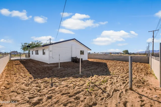 $250,000 | 8443 Dogbane Avenue, California City, CA 93505