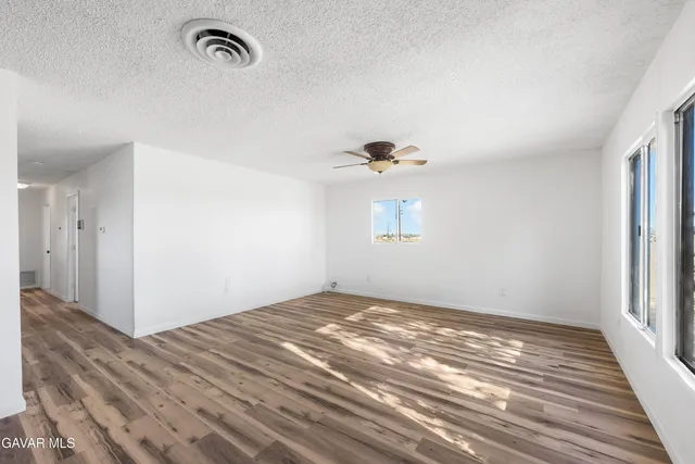 $250,000 | 8443 Dogbane Avenue, California City, CA 93505