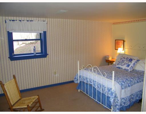 383 Irwin Road Gibsonia, PA 15044 - Photo 11 of 17 Master Bedroom.