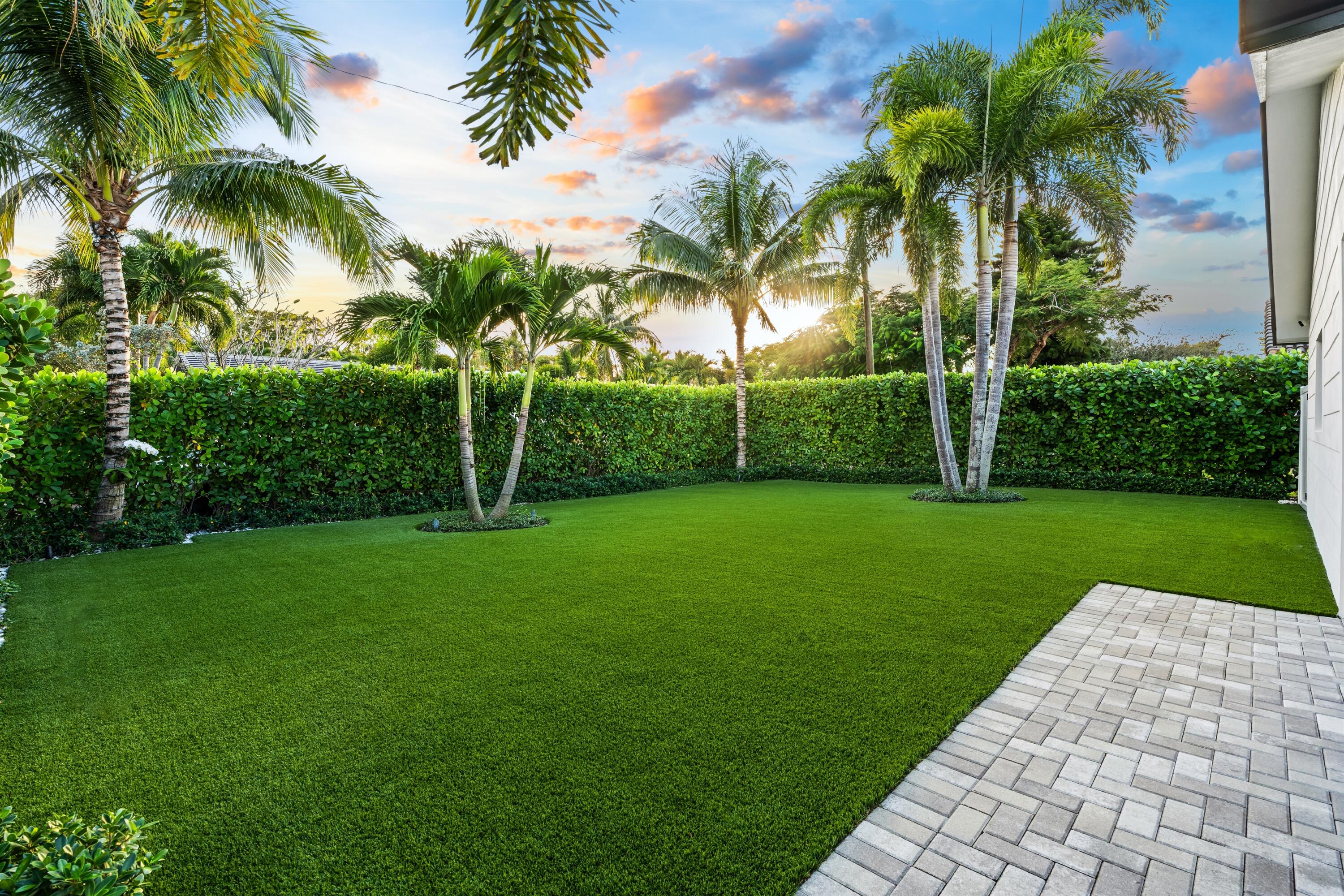 833 Northwest 6th Terrace Boca Raton, FL 33486 - Photo 5 of 49 a view of a backyard with a garden