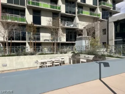 $1,850 | 353 East Bonneville Avenue, Unit 811, Las Vegas, NV 89101