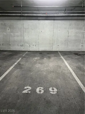 $1,850 | 353 East Bonneville Avenue, Unit 811, Las Vegas, NV 89101