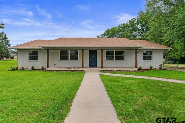 $375,000 | 512 Lane Street, Quitman, TX 75783