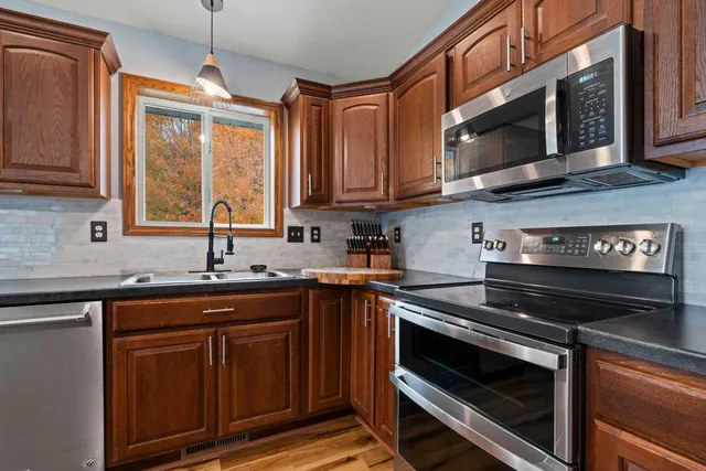 $490,000 | 10050 South County K, Merrill, WI 54452