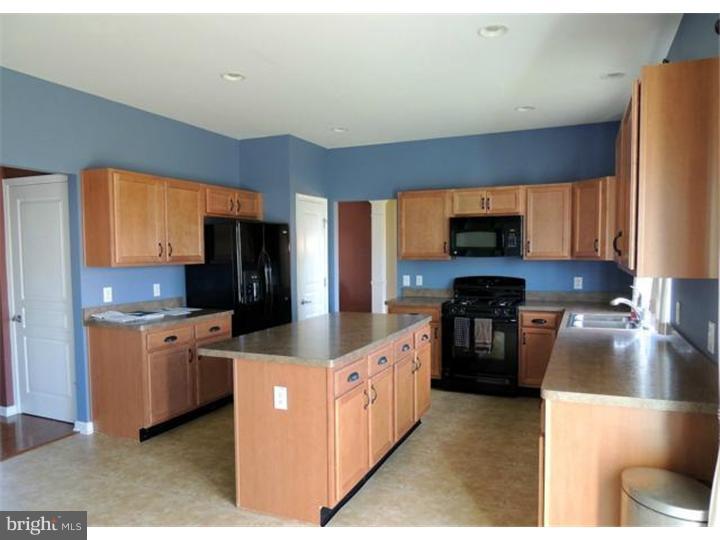 8925 Colebrook Road, Unit 241 Breinigsville, PA 18031 - Photo 5 of 13 Gallery Image 5