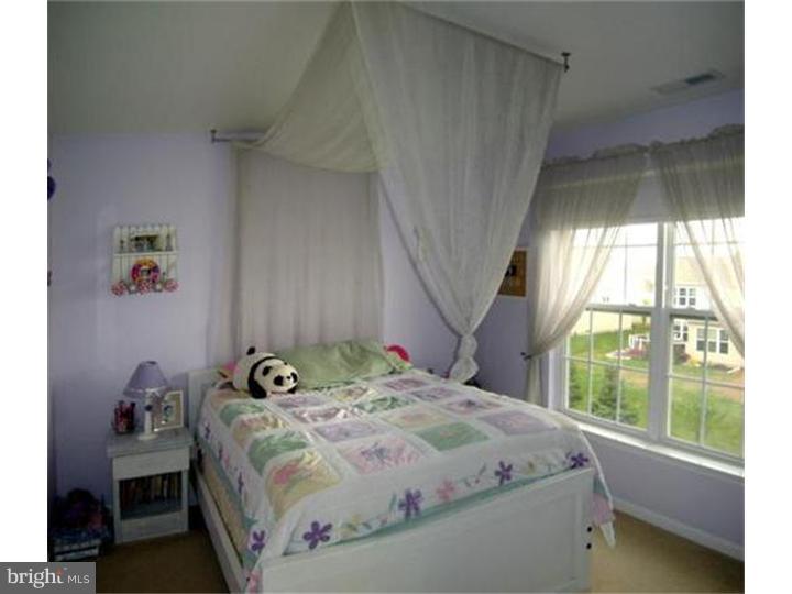 8925 Colebrook Road, Unit 241 Breinigsville, PA 18031 - Photo 9 of 13 Gallery Image 9
