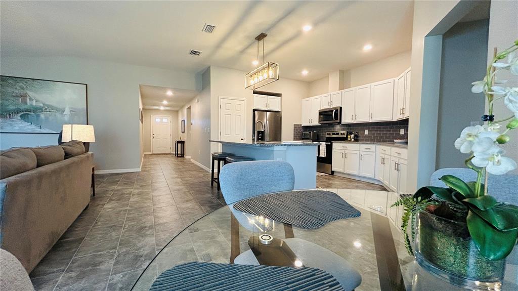 9475 Oakleaf Hammock Place Seffner, FL 33584 - Photo 2 of 29
