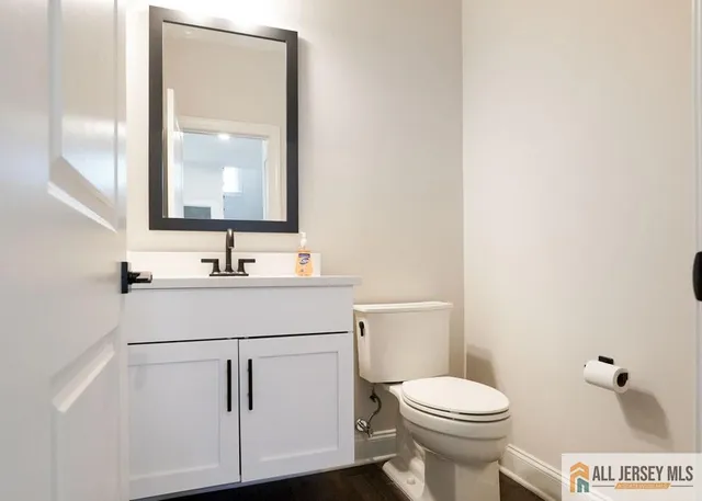 $1,299,000 | 1 Michael Court, North Brunswick, NJ 08902