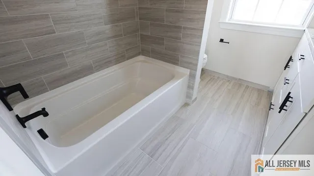 $1,299,000 | 1 Michael Court, North Brunswick, NJ 08902