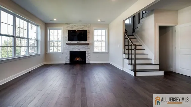 $1,299,000 | 1 Michael Court, North Brunswick, NJ 08902