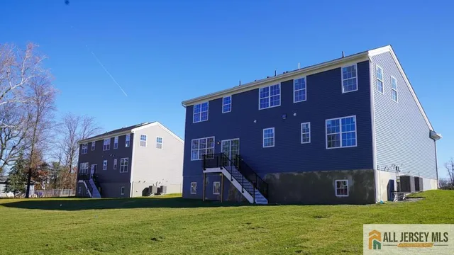 $1,299,000 | 1 Michael Court, North Brunswick, NJ 08902