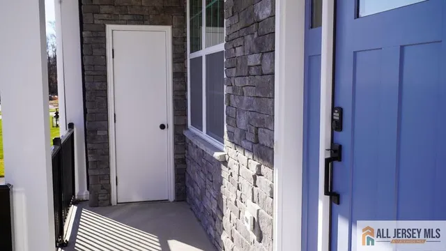 $1,299,000 | 1 Michael Court, North Brunswick, NJ 08902