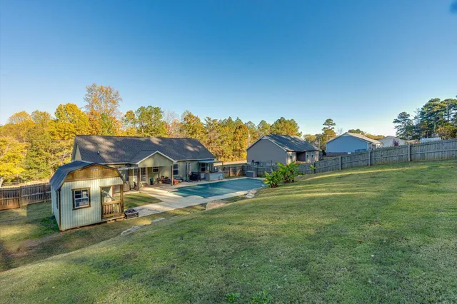 $323,000 | 2217 Mc Camish Road Northeast, Dalton, GA 30721