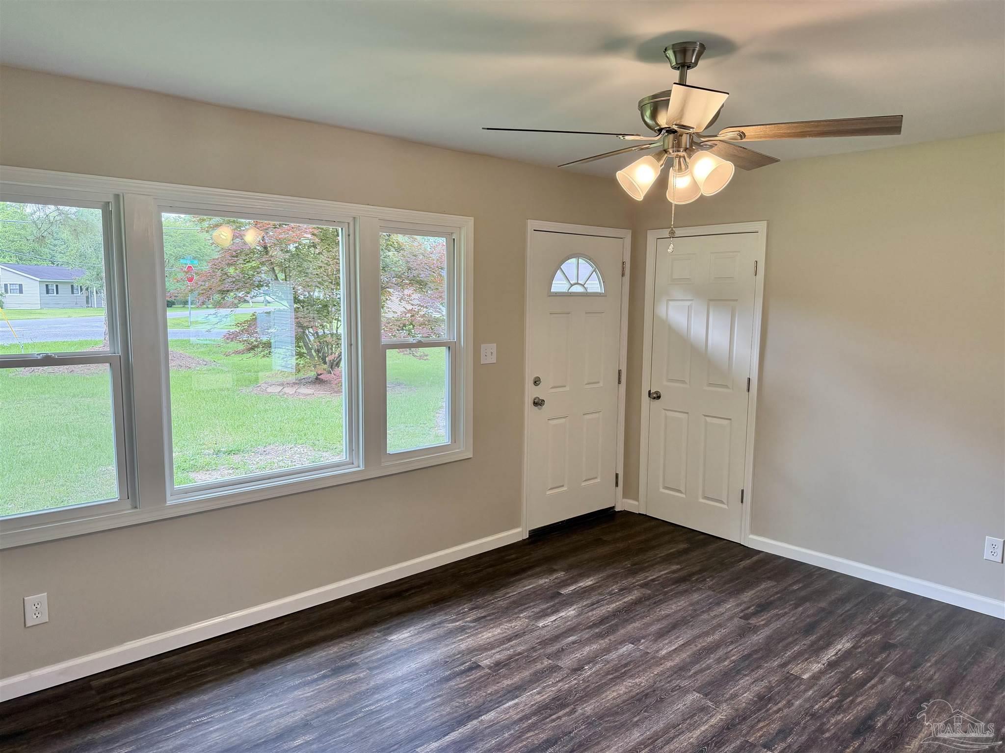 404 West Craig Street Atmore, AL 36502 - Photo 3 of 28